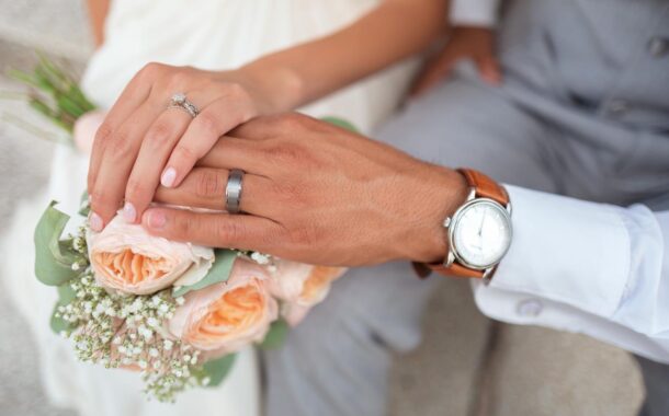 راهنمای خرید ساعت عروس و داماد