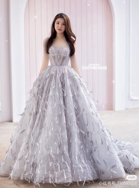 زیباترین لباس عروس پفی رنگی