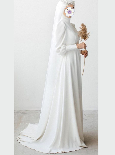 لباس بلند و سفید پوشیده برای مراسم عقد و محضر 2023