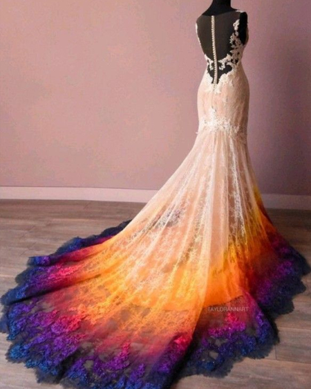 جدیدترین لباس عروس رنگی